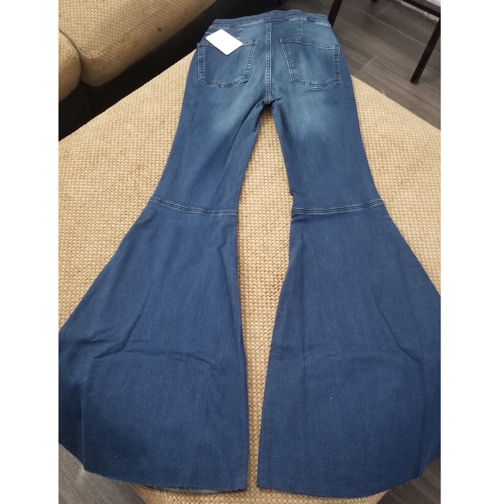 Free People Float On Flare Jeans - Picture 5 of 10